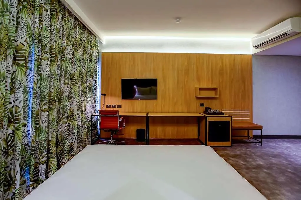 Hilton Garden Inn Reboucas São Paulo 4*,